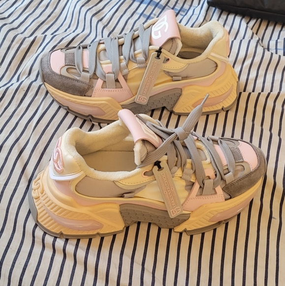 D&G shoes - Picture 7 of 7